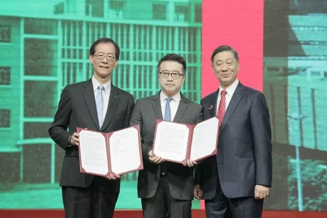 The Hong Kong Polytechnic University (PolyU) and AMTD Group Company co-signed a strategic partnership memorandum announcing to establish AMTD FinTech Centre of PolyU at PolyU’s 80th anniversary